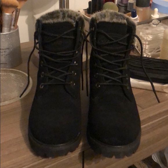 Black fur combat boots - Picture 4 of 5